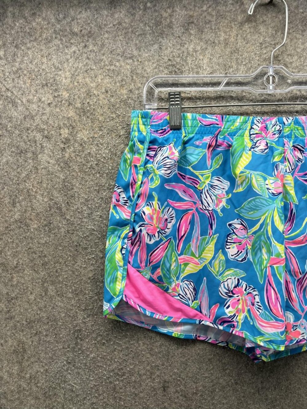 Lilly Pulitzer Shorts Women Medium Blue Luxletic 3 In Running Ocean Trail Floral - Picture 8 of 12